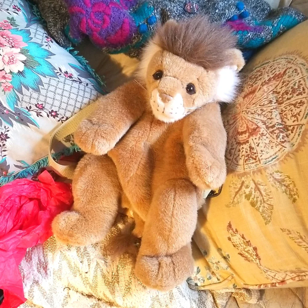 FREE SHIPPING! Born in Africa Wildlife Collection Lion Cub Plush Backpack  18